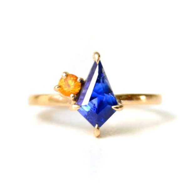 Kite Shape Sapphire Ring with blue and orange sapphire set in 18k yellow gold