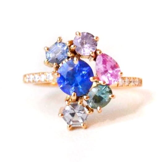 Cluster ring with sapphires and diamonds set in 18k yellow gold