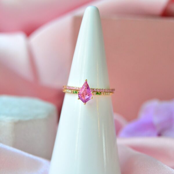 Pink sapphire ring with tsavorites