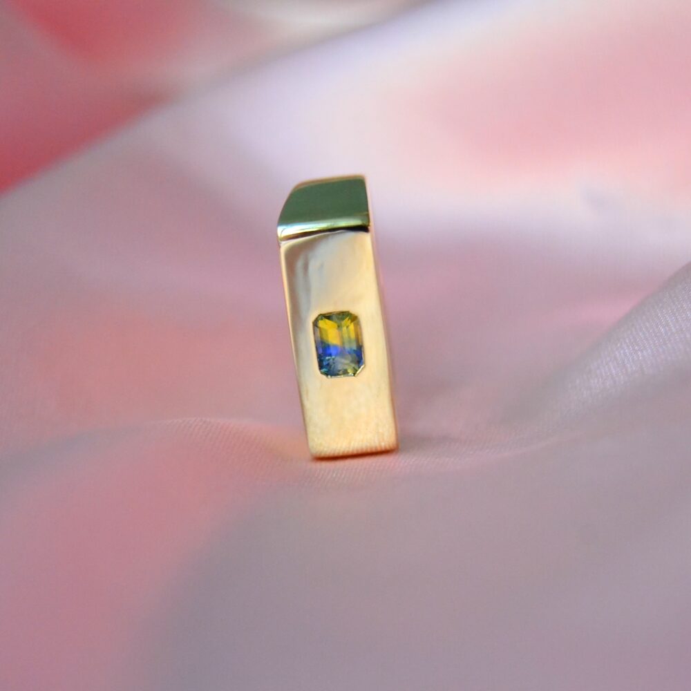 Bi-color sapphire square ring