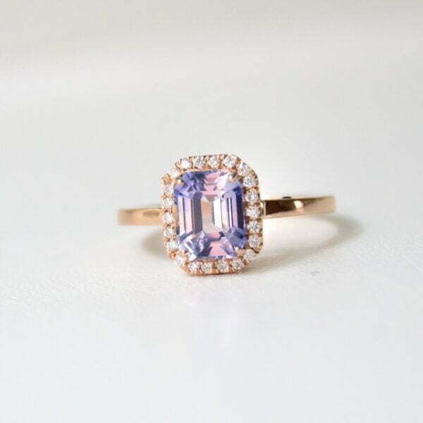 Lilac sapphire ring with diamonds in rose gold