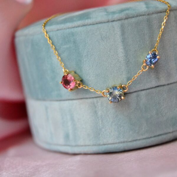 Three sapphire necklace