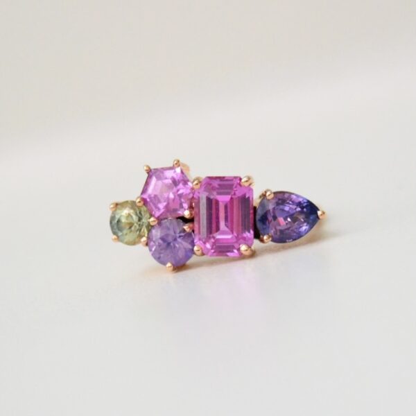 Cluster ring with pink, green and purple sapphires in rose gold