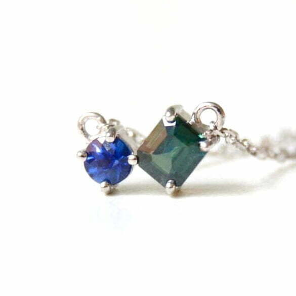 sapphire necklace made of 18k white gold