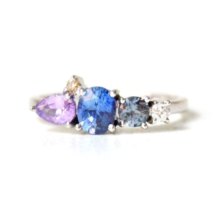 Cluster ring with sapphires set in 18k white gold