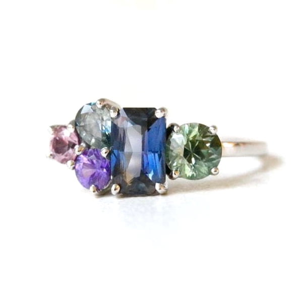 Colorful ring with sapphires set in 18k white gold