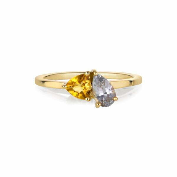 Toi et moi ring with tourmaline and sapphire set in 18K yellow gold
