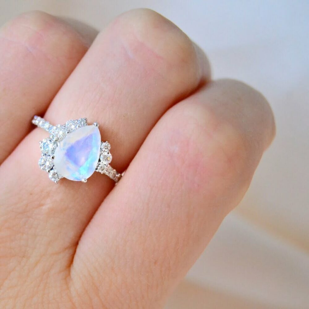 Moonstone ring with diamonds in white gold