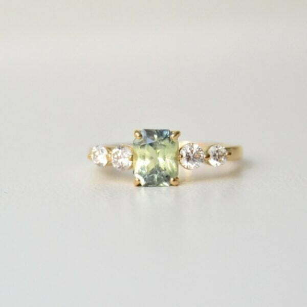 Bi-color sapphire diamond ring
