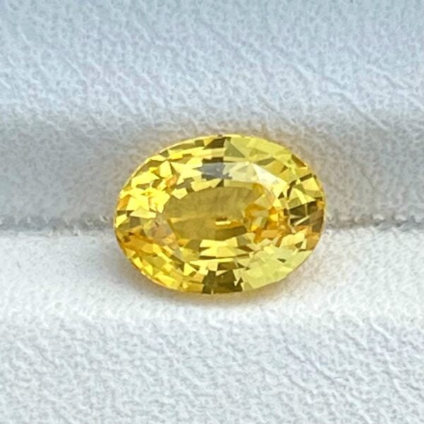 Oval yellow sapphire