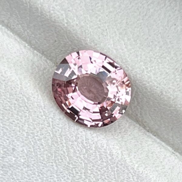 Pink spinel
