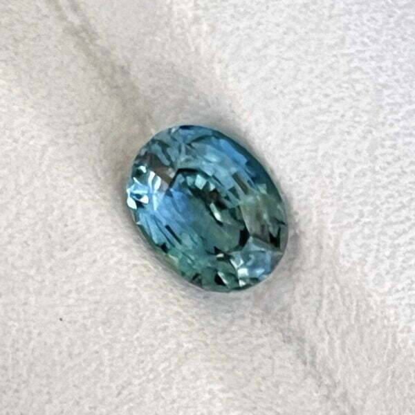 Teal sapphire 1.5ct
