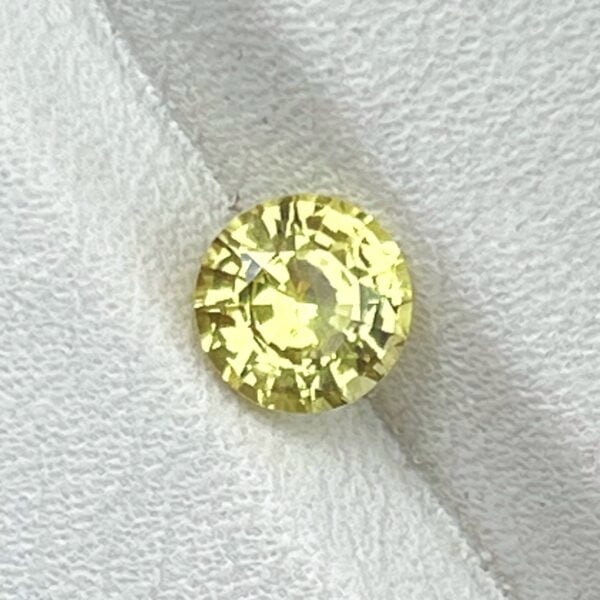Round yellow sapphire