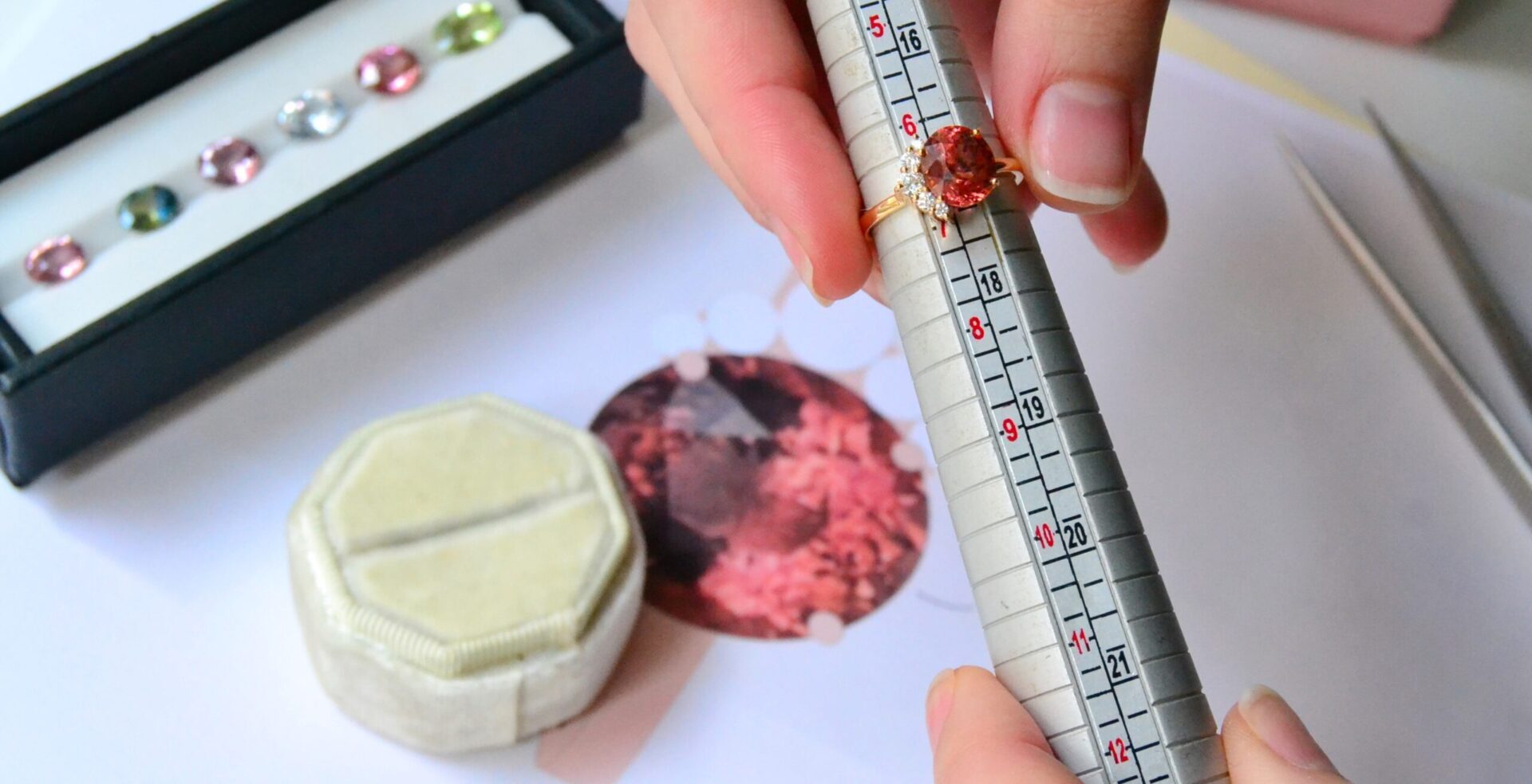 Pricing of custom jewellery