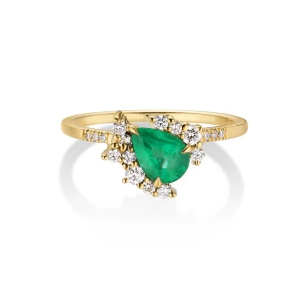 Emerald and diamond ring
