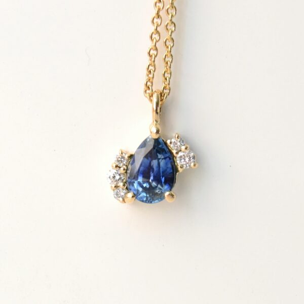 Bi-color sapphire and diamond necklace